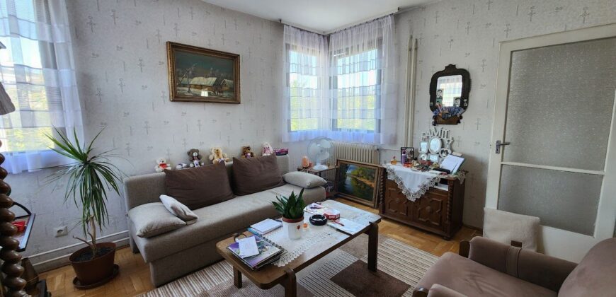 Mókus járta erkély a város szívében! 11. kerület, téglaépítésű emeleti, 71 nm.