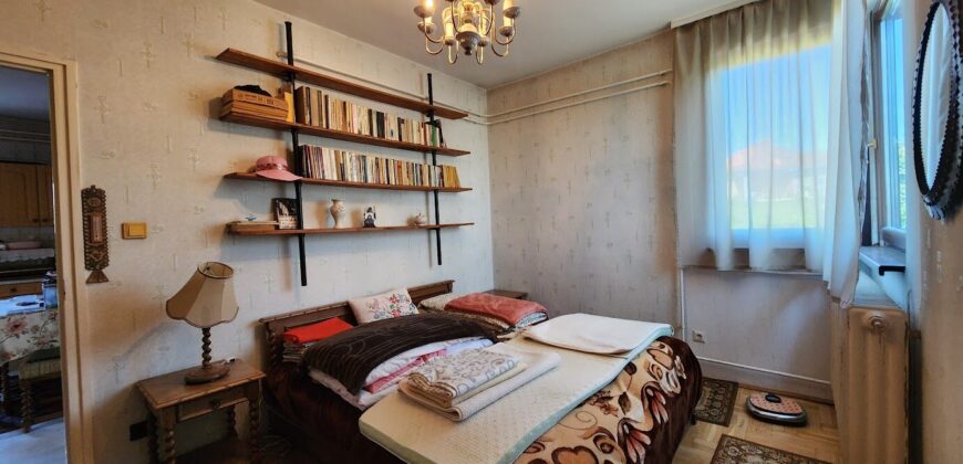 Mókus járta erkély a város szívében! 11. kerület, téglaépítésű emeleti, 71 nm.