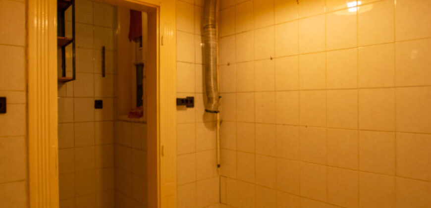 KIVÁLÓ LEHETŐSÉG, FELÚJÍTANDÓ NAGYPOLGÁRI LAKÁS A KÖRÚTHOZ KÖZEL!