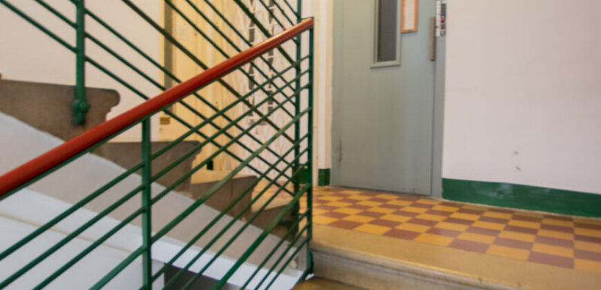 Belvárosi ritkaság: teraszról a kertbe – 2 szoba + hall a IX. kerületben!