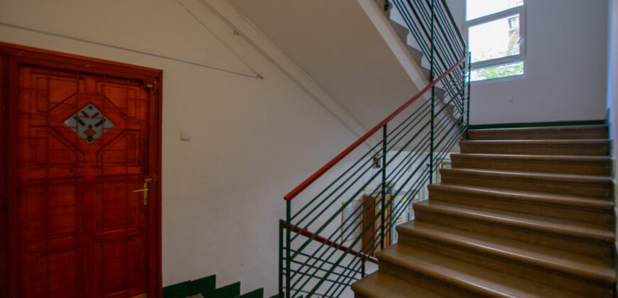 Belvárosi ritkaság: teraszról a kertbe – 2 szoba + hall a IX. kerületben!