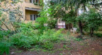 Belvárosi ritkaság: teraszról a kertbe – 2 szoba + hall a IX. kerületben!