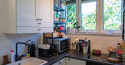 PANORÁMÁS, VILÁGOS LAKÁS ZÖLD KÖRNYEZETBEN, A II. KERÜLETBEN!