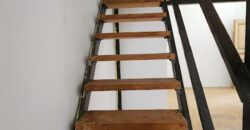 Nagy Fuvaros utcában, a körúttól 8 perc sétára emeleti, csendes lakás!