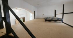 Nagy Fuvaros utcában, a körúttól 8 perc sétára emeleti, csendes lakás!