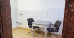 Nagy Fuvaros utcában, a körúttól 8 perc sétára emeleti, csendes lakás!