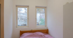 SZENTENDRE–51 nm–1+2 SZOBA–KERT–TERASZ–JÓ ÁLLAPOTÚ