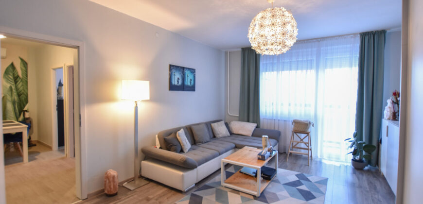 Eladó TELJES KÖRŰEN felújított, erkélyes panel lakás Budapesten a XIII. kerületben, Angyalföldön!