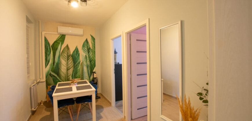 Eladó TELJES KÖRŰEN felújított, erkélyes panel lakás Budapesten a XIII. kerületben, Angyalföldön!