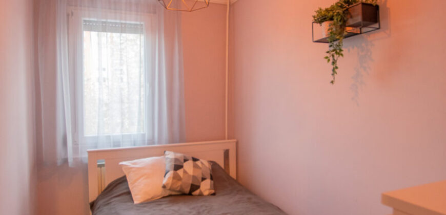 Eladó TELJES KÖRŰEN felújított, erkélyes panel lakás Budapesten a XIII. kerületben, Angyalföldön!