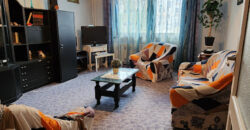 🏡 Tágas, kertes hangulatú otthon Pestszentimre szívében! Eladó a 18. kerületben, a Nemes utca végénél egy 2000-ben épült, tégla építésű, földszinti lakás. Ha fontos a jó elosztás és a zöld környezet, de szeretnéd a saját ízlésedre formálni új otthonodat, ez a te lehetőséged!