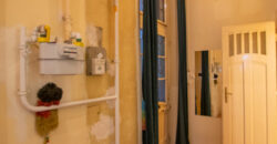 Budapest Visegrádi utcában eladó egy 105 nm nagyságú felújítandó nagypolgári lakás, liftes társas házban.