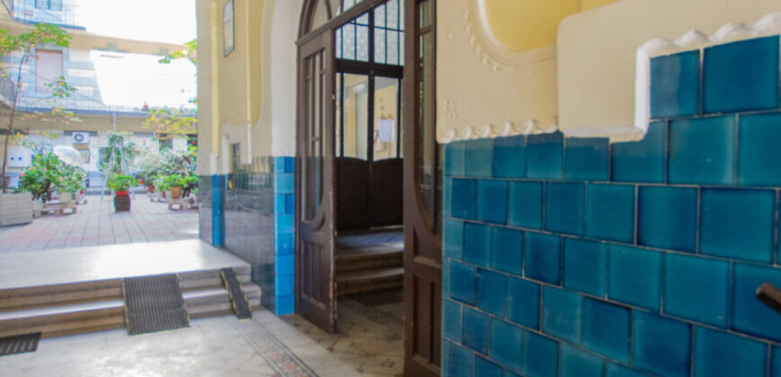 Budapest Visegrádi utcában eladó egy 105 nm nagyságú felújítandó nagypolgári lakás, liftes társas házban.