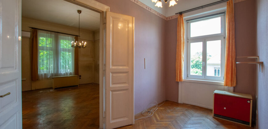 BUDAPEST I. KERÜLET – KRISZTINAVÁROS – ERKÉLYES POLGÁRI LAKÁS ELADÓ A GELLÉRT-HEGY LÁBÁNÁL