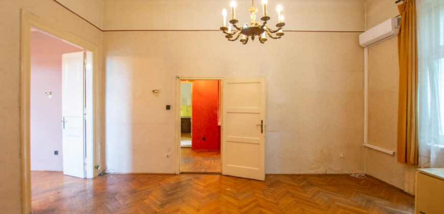 BUDAPEST I. KERÜLET – KRISZTINAVÁROS – ERKÉLYES POLGÁRI LAKÁS ELADÓ A GELLÉRT-HEGY LÁBÁNÁL